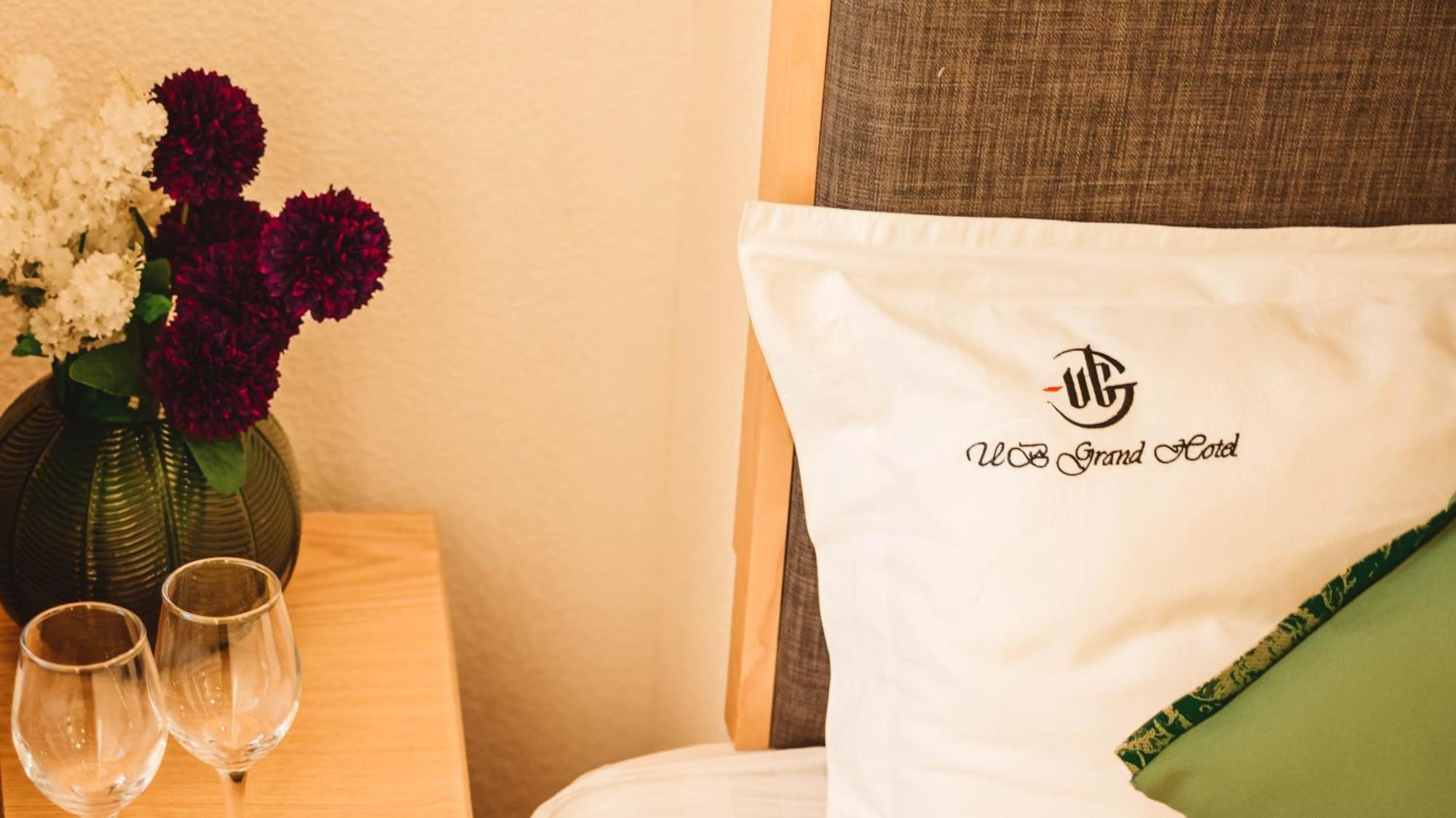 אולן בטור Ub Grand Hotel מראה חיצוני תמונה