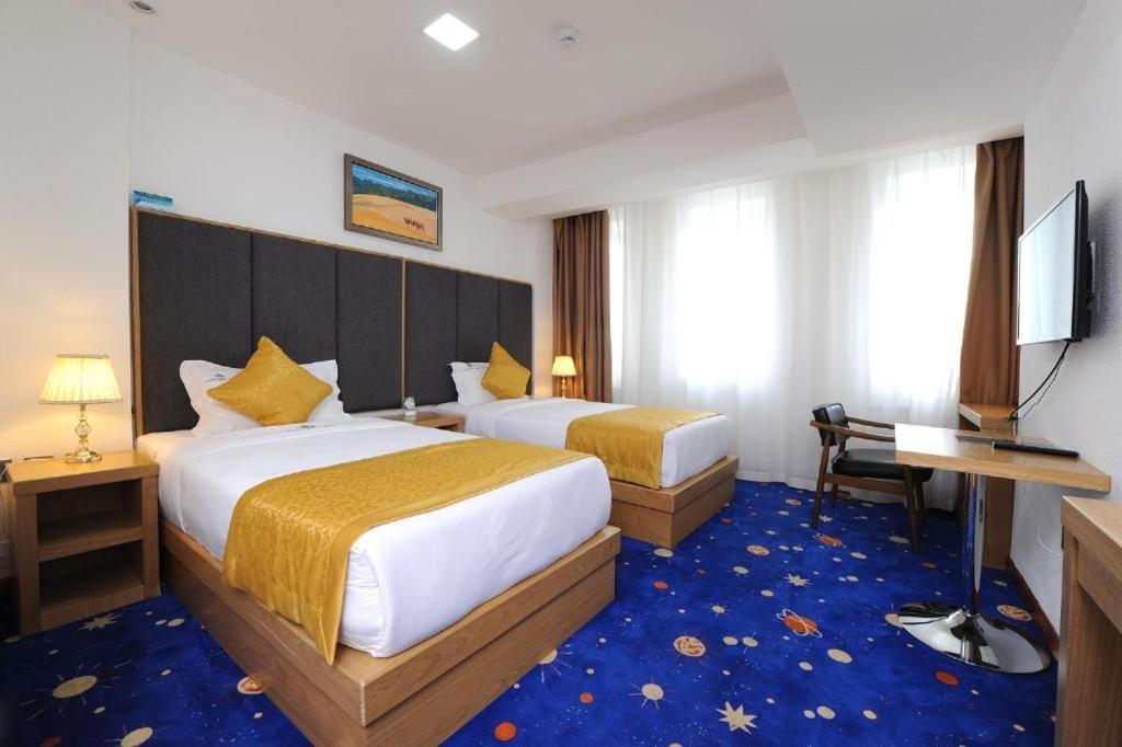 אולן בטור Ub Grand Hotel מראה חיצוני תמונה