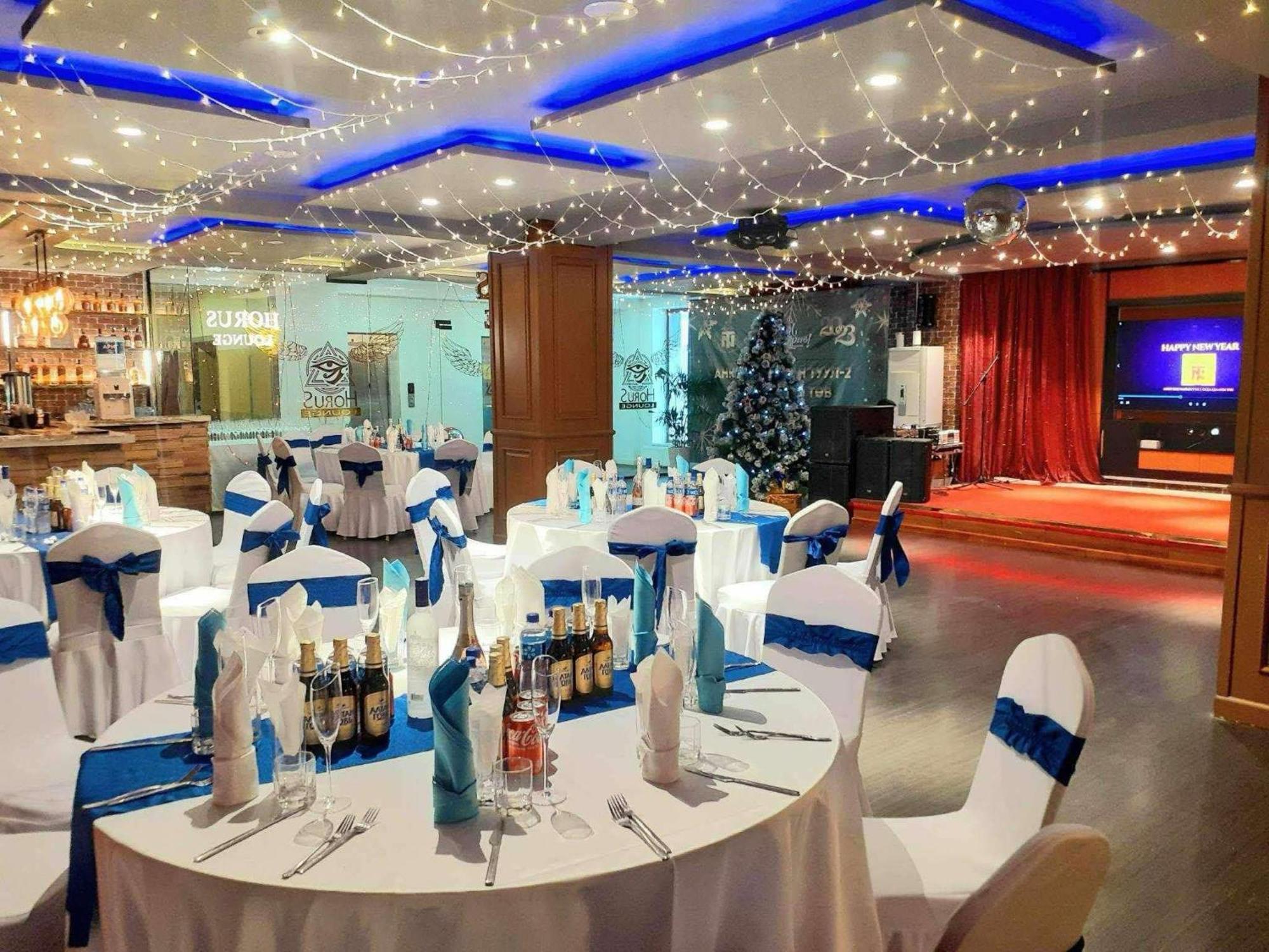 אולן בטור Ub Grand Hotel מראה חיצוני תמונה